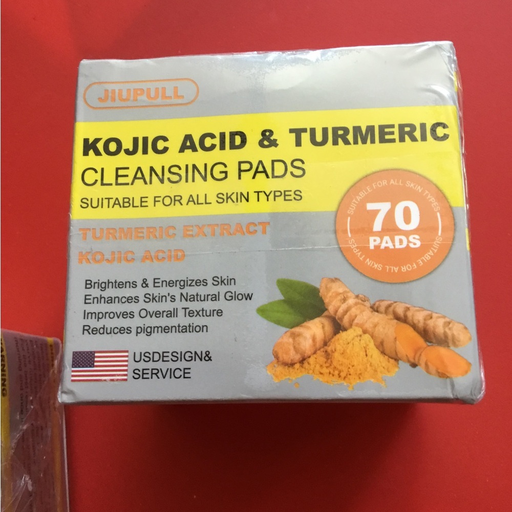 Kojic Acid & Turmeric Cleansing Pads - Yellow